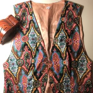 INT. Ladies’ Garment workers union VEST